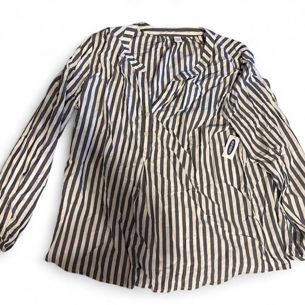 Old Navy Gray White Striped Button Blouse XL Long Sleeve NWT Work Office